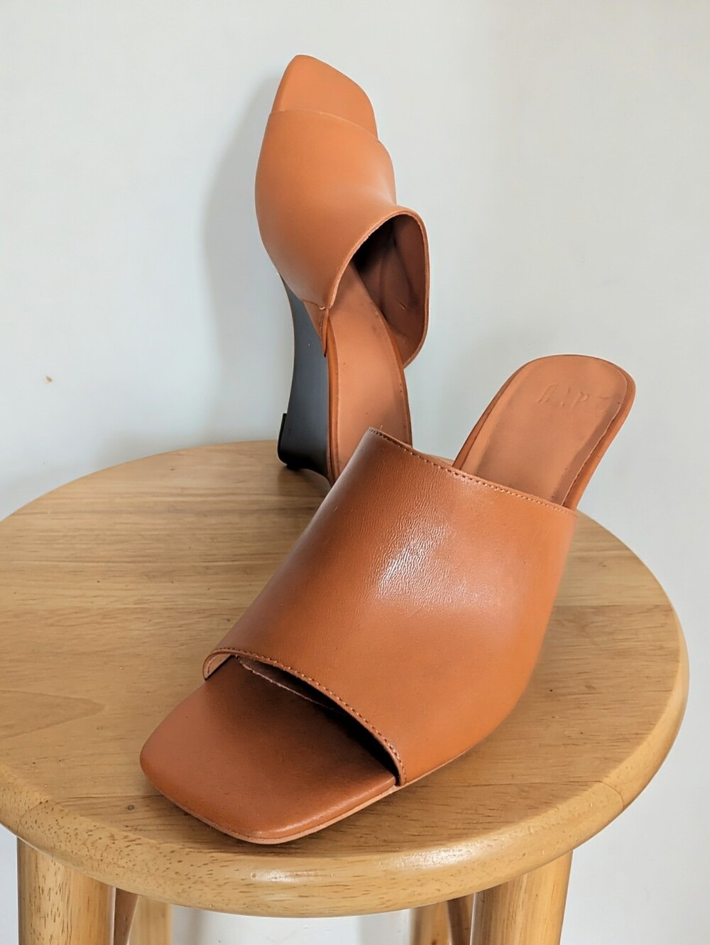 Gap Women's Tan Vegan Leather Wedge Slide Sandals